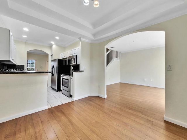 3-bedroom home for rent in Pembroke Pines - 858 NW 170th Ter 858 - MondialRealty