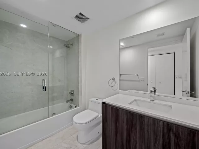 3-bedroom condo for sale in Miami - 488 NE 18th St 2112 - MondialRealty