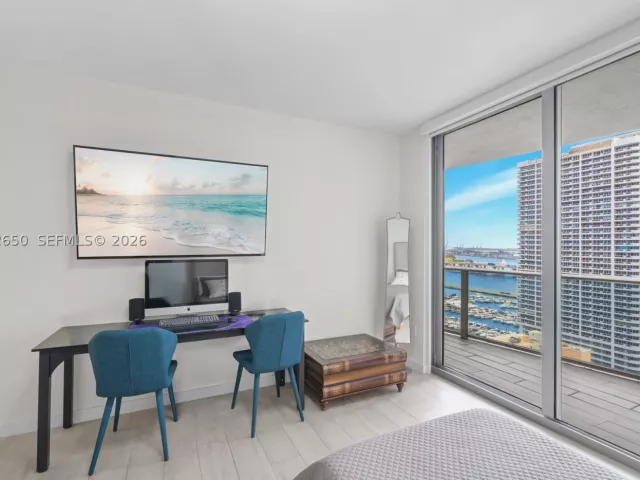 3-bedroom condo for sale in Miami - 488 NE 18th St 2112 - MondialRealty