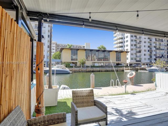 Home for rent at 3648 NE 167th St 27 - photo 7480991