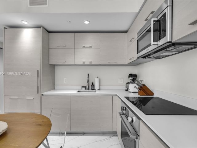 Apartment for rent  Unit #2508 - photo 7451814