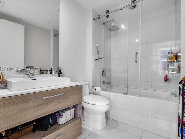 Apartment for rent  Unit #2508 - photo 7451819