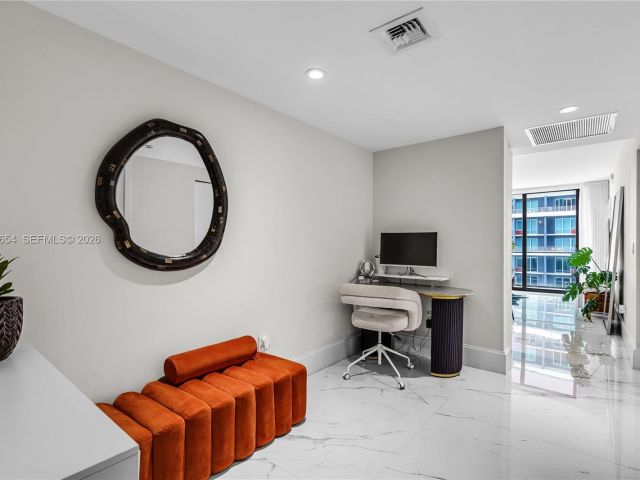 Apartment for rent  Unit #2508 - photo 7451821