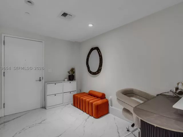1-bedroom condo for rent in Miami - 1300 S Miami Ave 2508 - MondialRealty