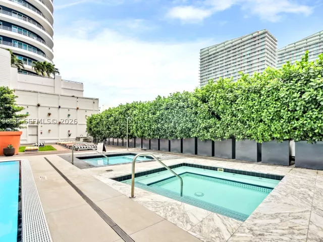 1-bedroom condo for rent in Miami - 1300 S Miami Ave 2508 - MondialRealty