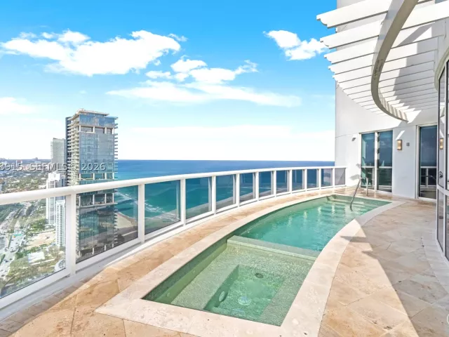 6-bedroom condo for rent in Sunny Isles Beach - 18201 E Collins Ave TS1 - MondialRealty