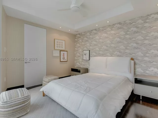 6-bedroom condo for rent in Sunny Isles Beach - 18201 E Collins Ave TS1 - MondialRealty