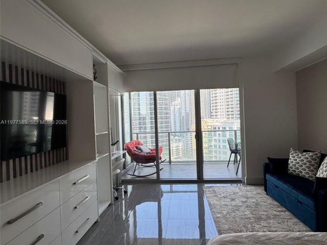 Apartment for rent  Unit #2512 - photo 7509794