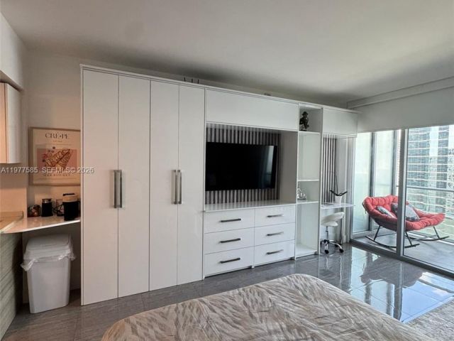 Apartment for rent  Unit #2512 - photo 7509796