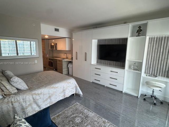 Apartment for rent  Unit #2512 - photo 7509798