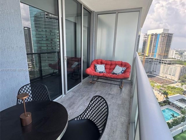 Apartment for rent  Unit #2512 - photo 7509802