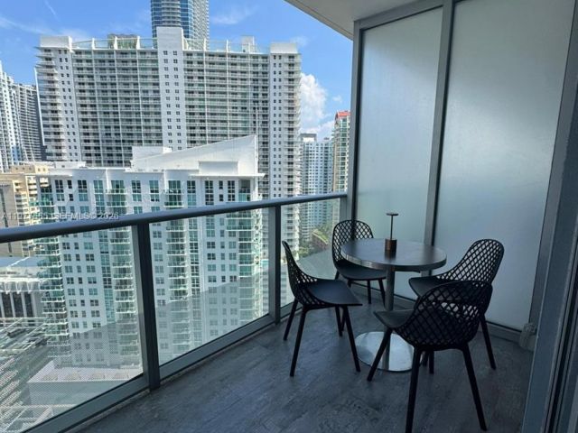 Apartment for rent  Unit #2512 - photo 7509804