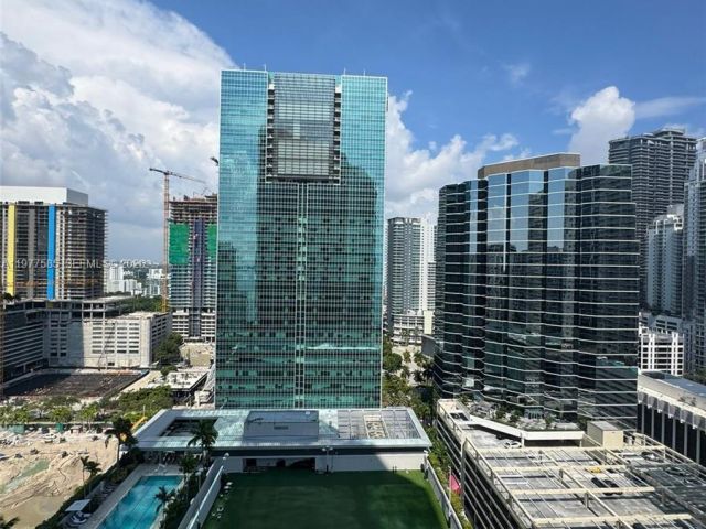 Apartment for rent  Unit #2512 - photo 7509806