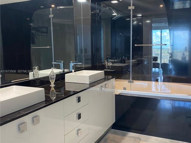 Apartment for sale  Unit #1408 - photo 7516443