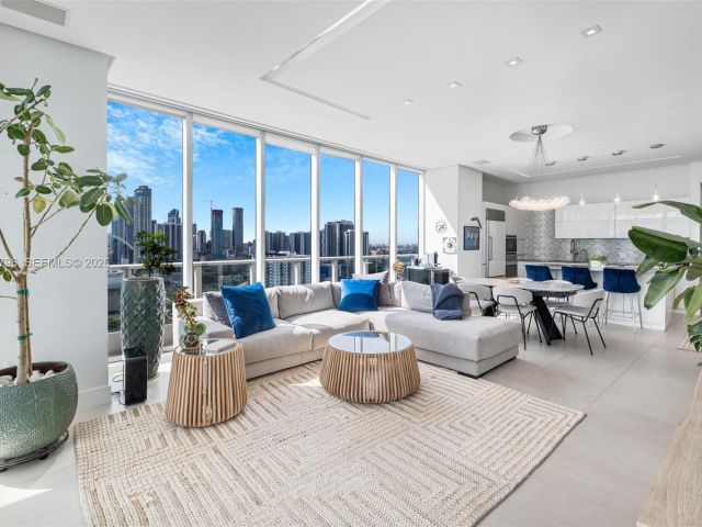 Apartment for sale  Unit #2510 - photo 7494881