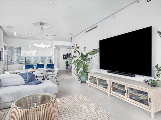 Apartment for sale  Unit #2510 - photo 7494891