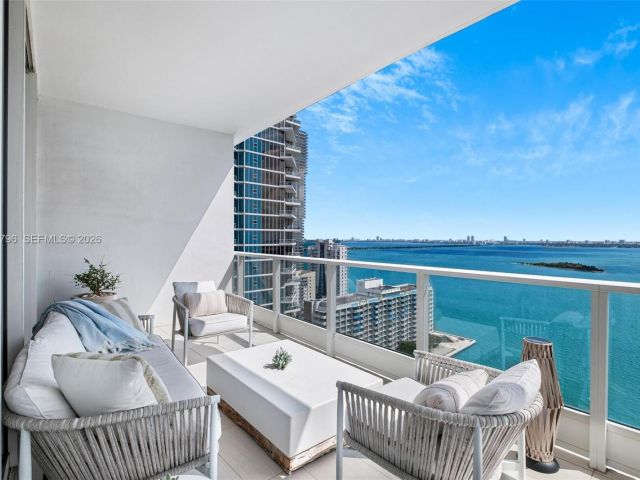 Apartment for sale  Unit #2510 - photo 7494900