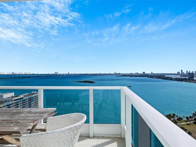 Apartment for sale  Unit #2510 - photo 7494906