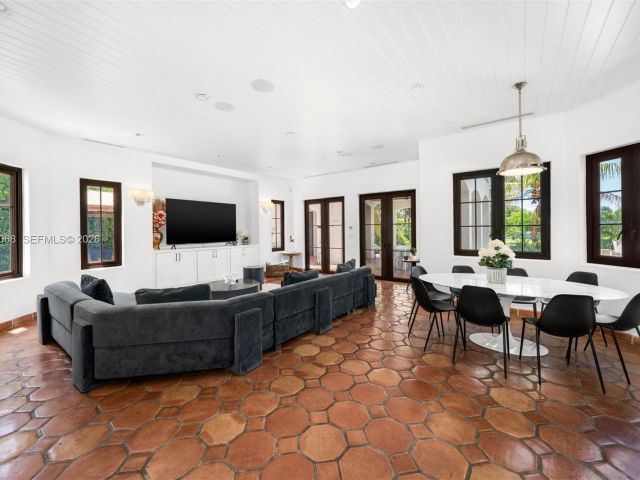 Home for sale at 1201 NE 83rd St - photo 7532765