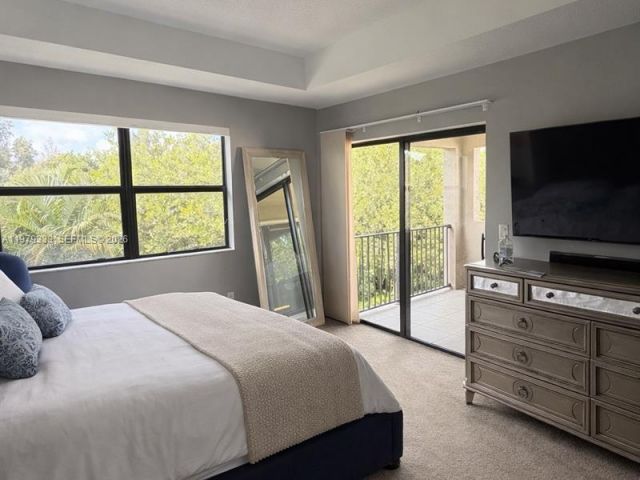 Home for rent at 445 NW 36th Ave - photo 7478513