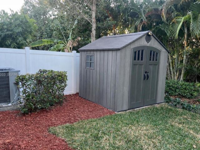 Home for rent at 445 NW 36th Ave - photo 7478521