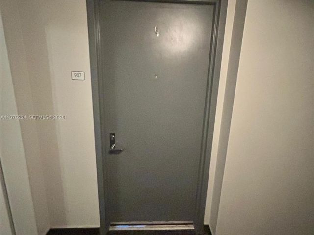 Apartment for sale  Unit #907 - photo 7490930