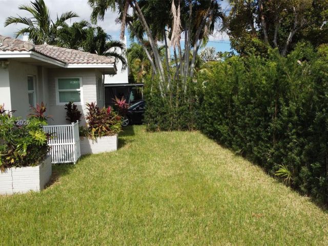 Home for rent at 1403 Adams St 1403 - photo 7473473