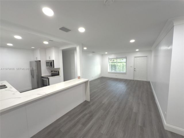 Home for rent at 1403 Adams St 1403 - photo 7473481