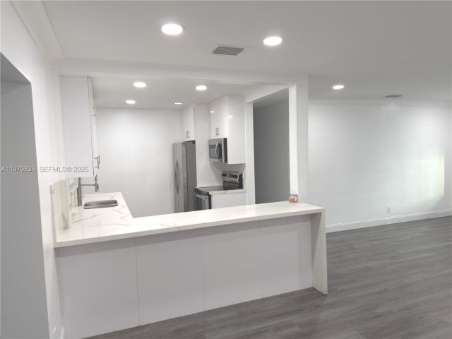 Home for rent at 1403 Adams St 1403 - photo 7473484