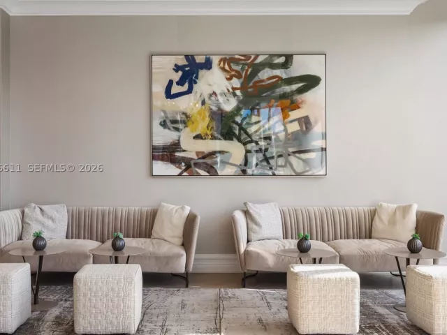 3-bedroom condo for sale in Sunny Isles Beach - 16500 Collins Ave PHE - MondialRealty