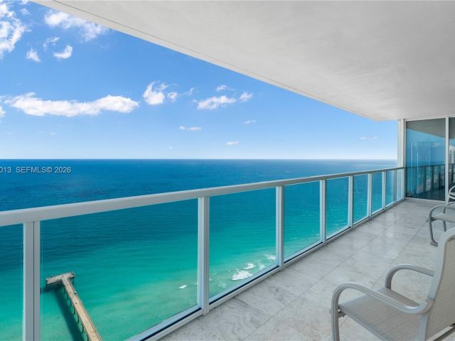 Apartment for rent  Unit #3803 - photo 7486581