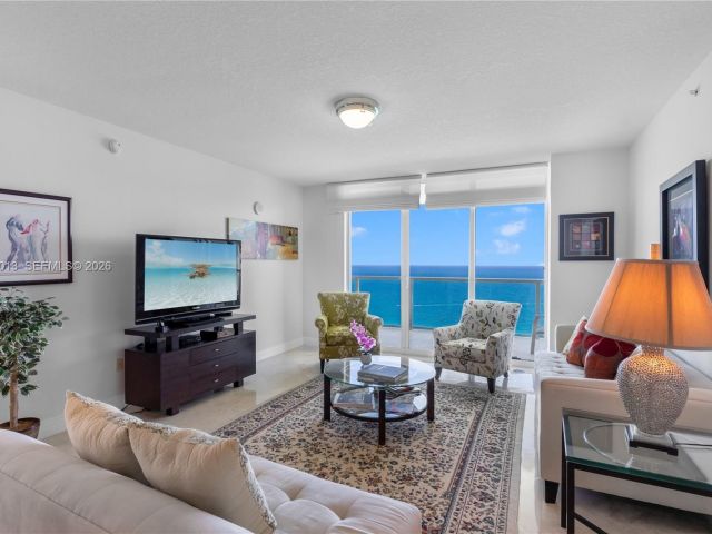 Apartment for rent  Unit #3803 - photo 7486582