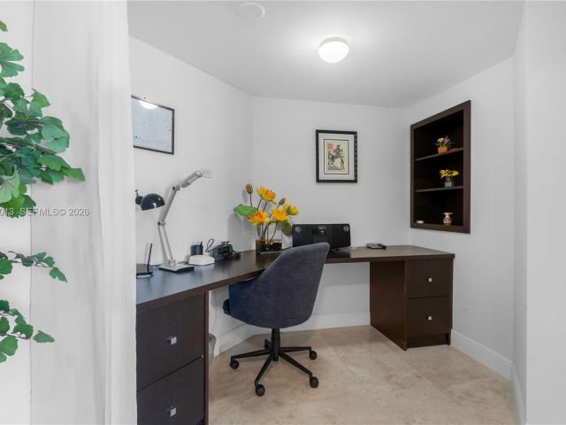 Apartment for rent  Unit #3803 - photo 7486588