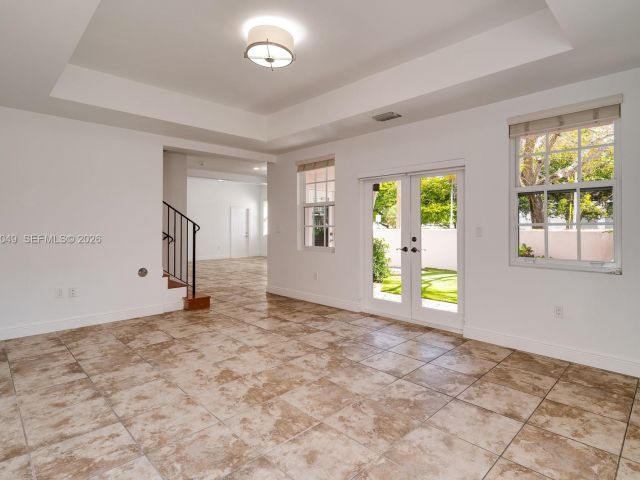 Home for rent at 520 Loretto Ave 21 - photo 7470992