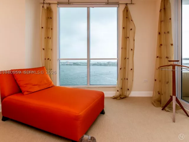 3-bedroom condo for sale in Miami - 848 Brickell Key Dr 1201 - MondialRealty