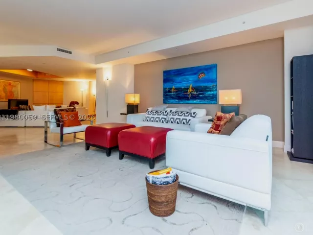 3-bedroom condo for sale in Miami - 848 Brickell Key Dr 1201 - MondialRealty