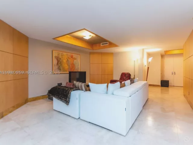 3-bedroom condo for sale in Miami - 848 Brickell Key Dr 1201 - MondialRealty