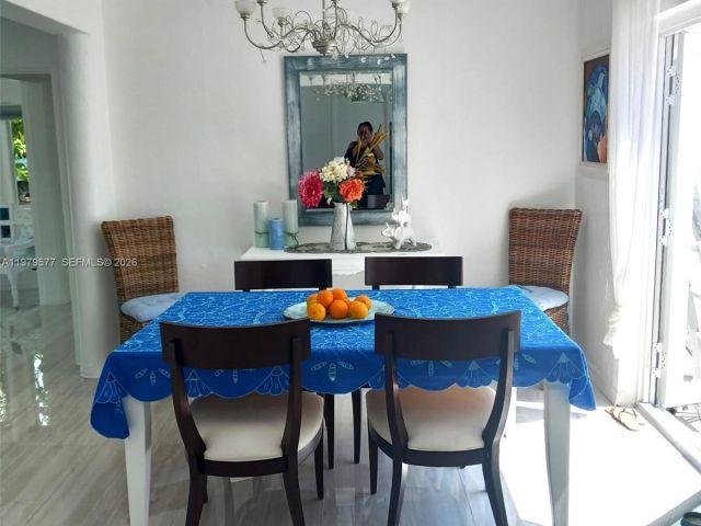 Home for rent at 6910 Rue Notre Dame 0 - photo 7468709