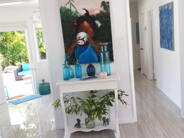 Home for rent at 6910 Rue Notre Dame 0 - photo 7468711