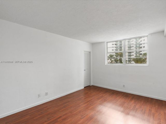 Apartment for sale  Unit #206 - photo 7466613