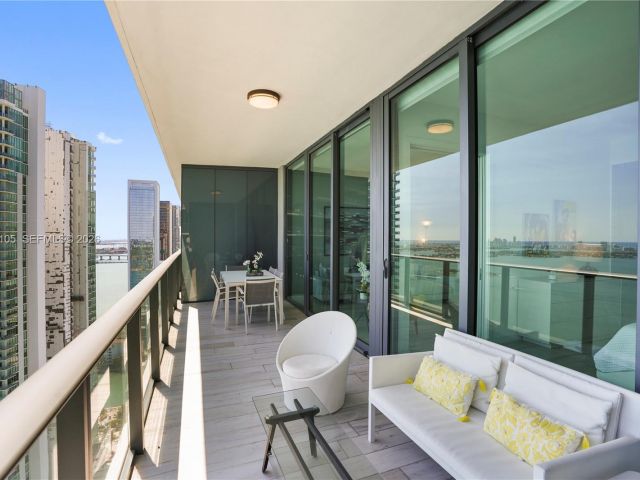 Apartment for rent  Unit #3906 - photo 7494508