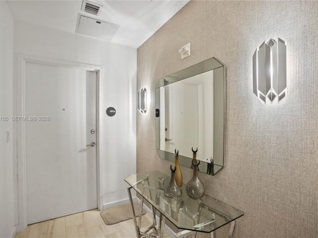 Apartment for rent  Unit #3906 - photo 7494510