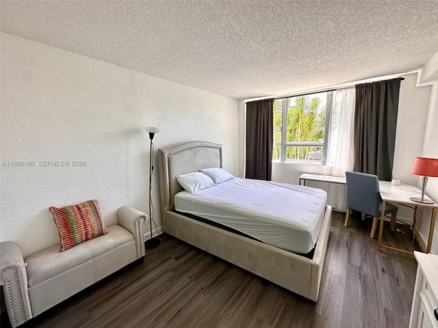 Apartment for rent  Unit #234S - photo 7522365