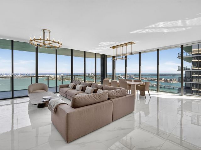 Apartment for rent  Unit #PH-5904 - photo 7514442