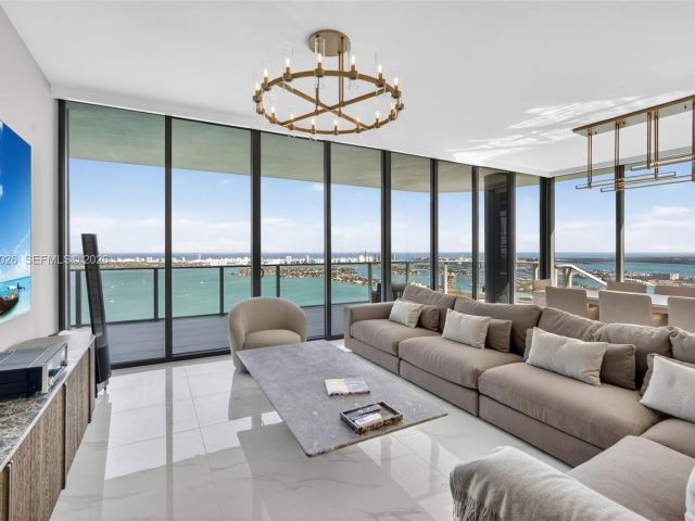 Apartment for rent  Unit #PH-5904 - photo 7514443