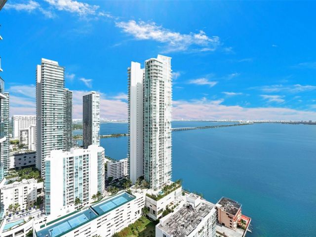 Apartment for rent  Unit #3403 - photo 7493354