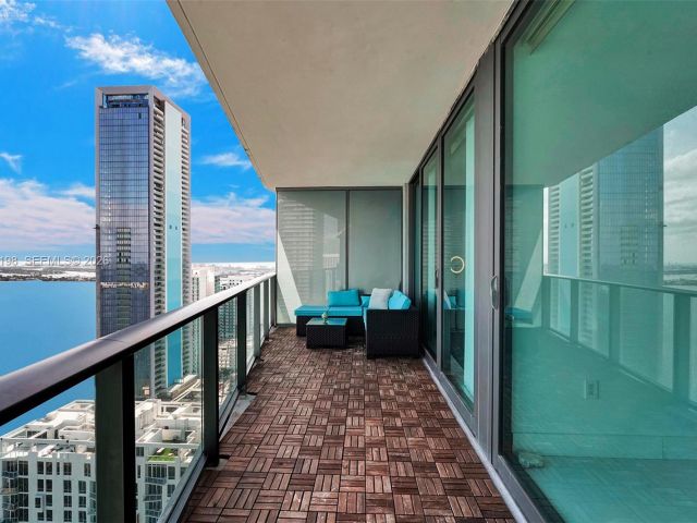 Apartment for rent  Unit #3403 - photo 7493356