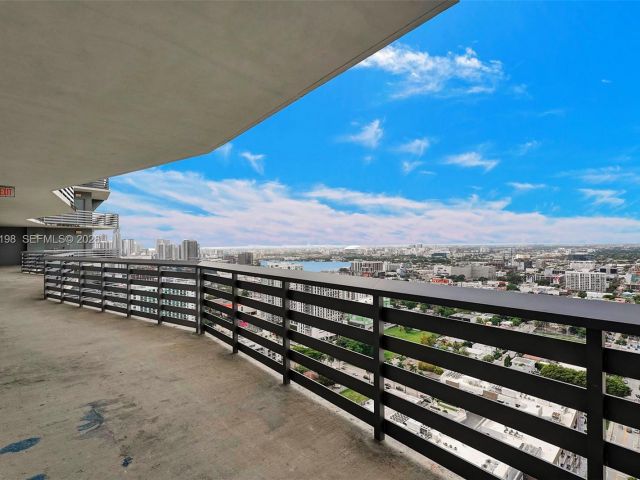 Apartment for rent  Unit #3403 - photo 7493357