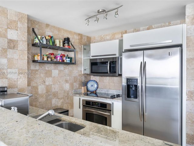 Apartment for rent  Unit #2908 - photo 7491456