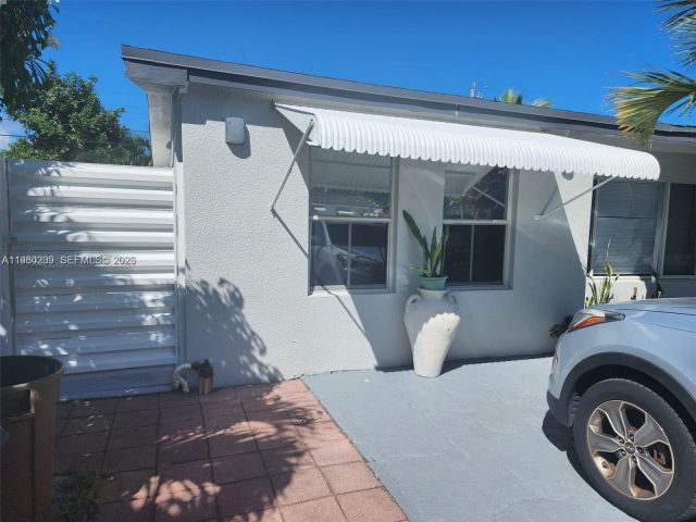 Home for rent at 1561 NE 29th St - photo 7478428